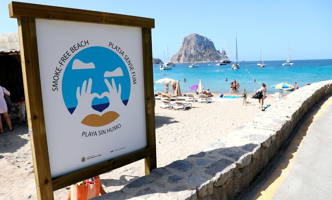 Cala d'Hort, playa sin humos Cala d'Hort, playa sin humos
