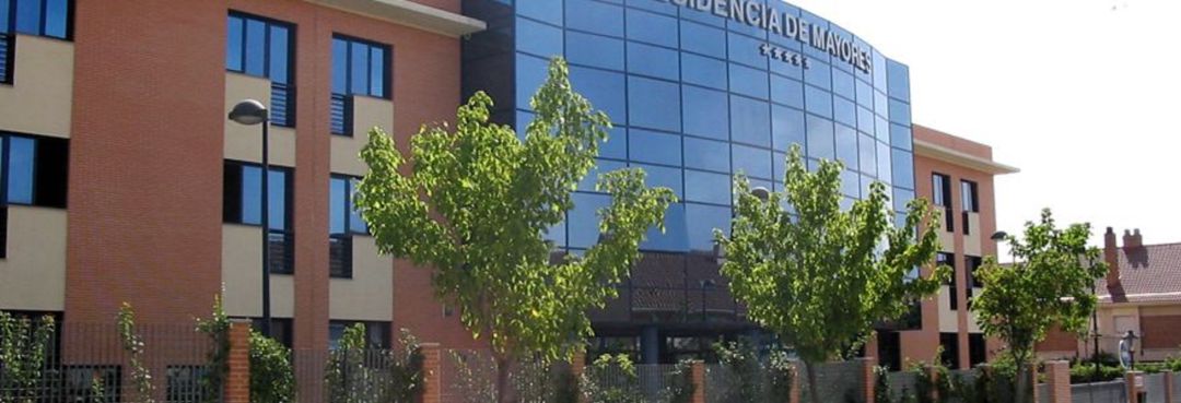 Fachada de la Clínica Los Ángeles de Getafe en Avda. de Los Ébanos, 65. Fachada de la Clínica Los Ángeles de Getafe en Avda. de Los Ébanos, 65.