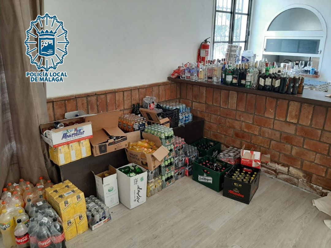 Material incautado en una de las fiestas que se estaban organizando en Málaga Material incautado en una de las fiestas que se estaban organizando en Málaga