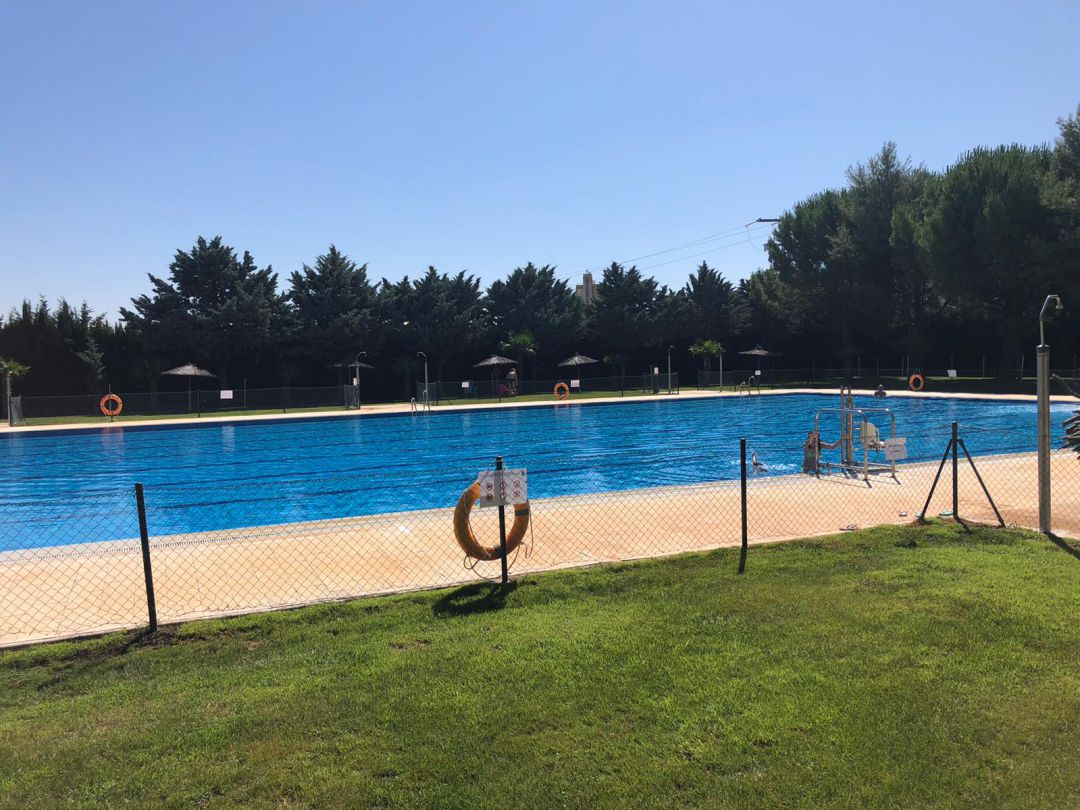 Relativa normalidad en la Piscina de Motilla del Palancar Relativa normalidad en la Piscina de Motilla del Palancar