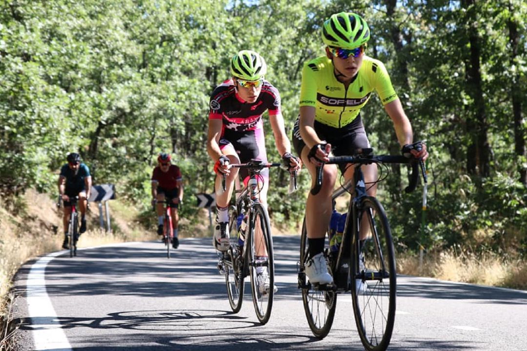 Sara Martín ha compartido jornadas de entrenamiento con su hermano Álvar durante estas últimas semanas. Sara Martín ha compartido jornadas de entrenamiento con su hermano Álvar durante estas últimas semanas.