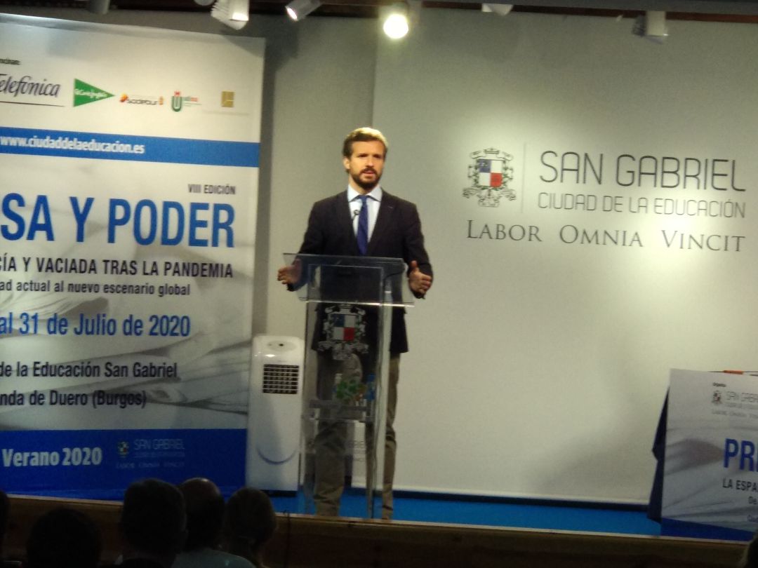 Pablo Casado, presidente del PP, en su intervención en el curso Prensa y Poder de San Gabriel Ciudad de la Educación Pablo Casado, presidente del PP, en su intervención en el curso Prensa y Poder de San Gabriel Ciudad de la Educación