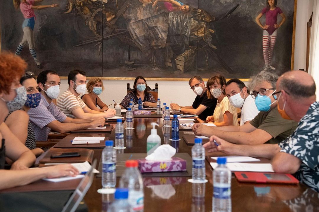 Reunión sector cultural en la Diputación de Castellón Reunión sector cultural en la Diputación de Castellón