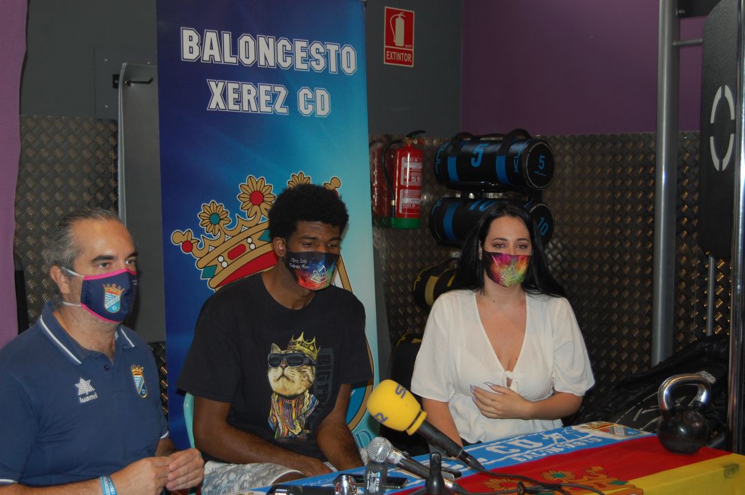 Nikerson, jugador franquica del Baloncesto XCD Nikerson, jugador franquica del Baloncesto XCD