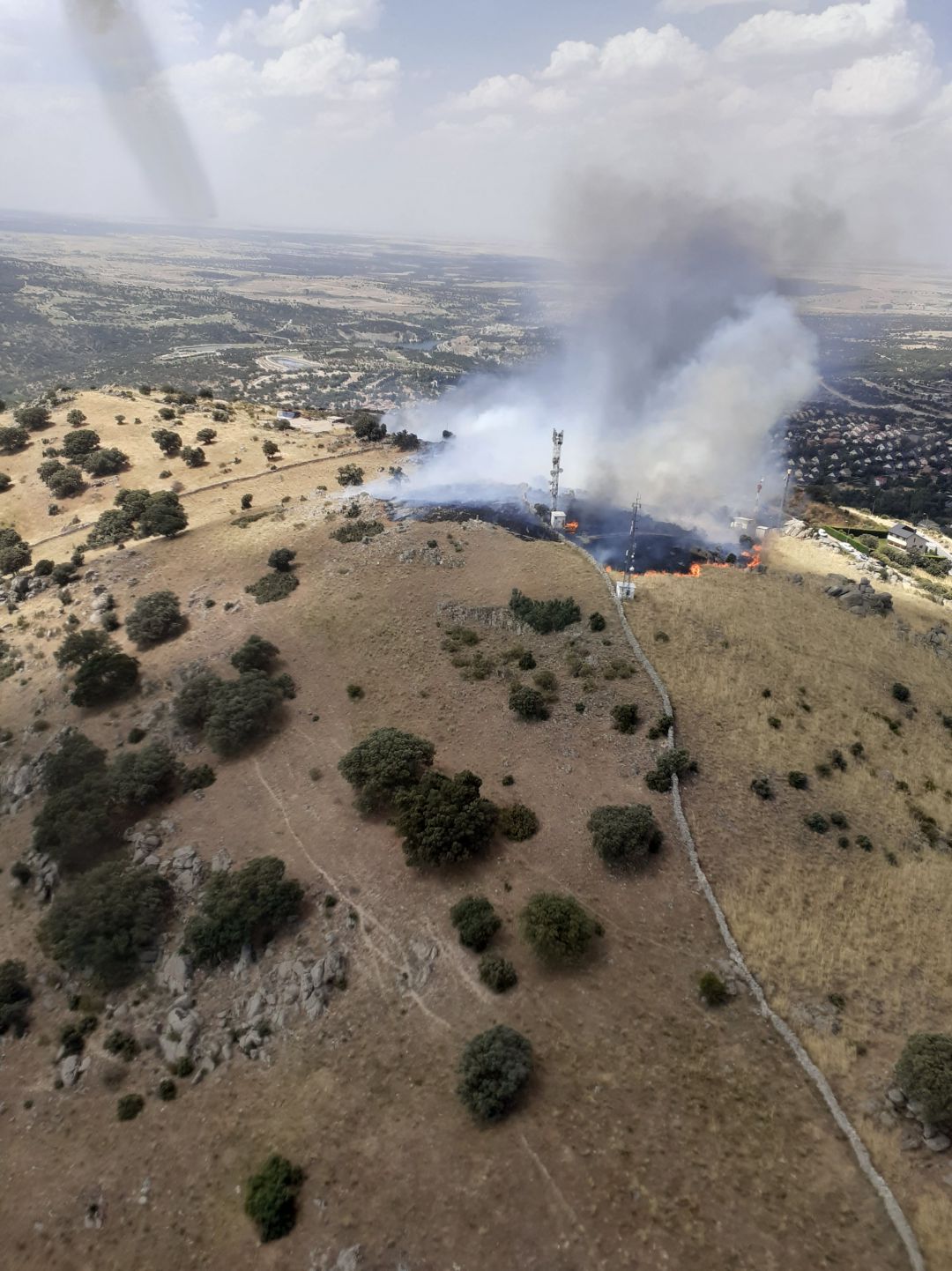 Incendio nivel 2 en Los Angeles de San Rafael con grave riesgo para la población Incendio nivel 2 en Los Angeles de San Rafael con grave riesgo para la población