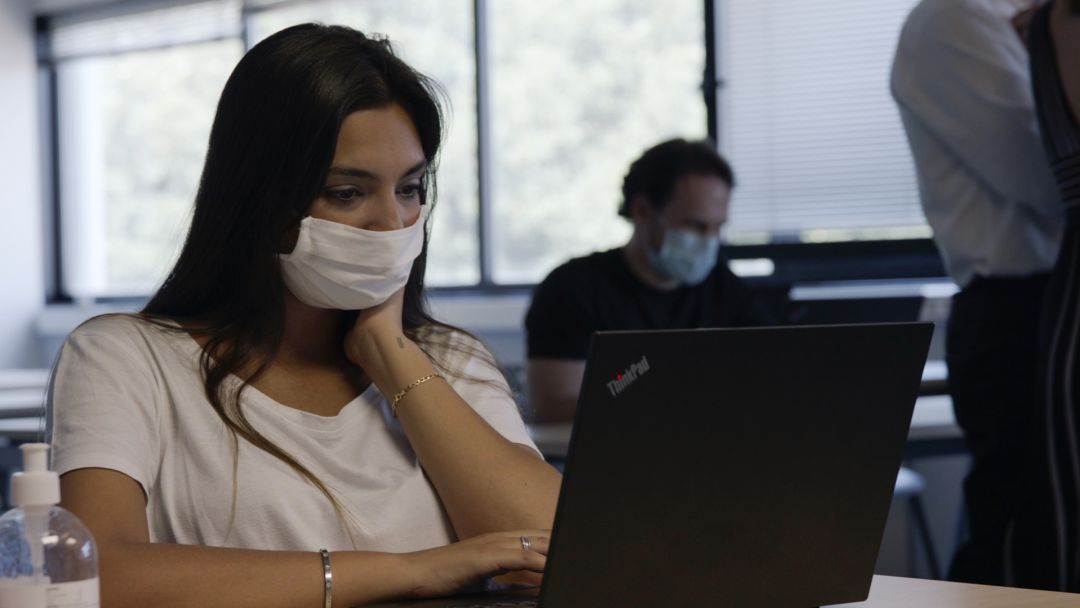 Las nuevas tecnologías son una herramienta aliada de la formación de los estudiantes. Las nuevas tecnologías son una herramienta aliada de la formación de los estudiantes.