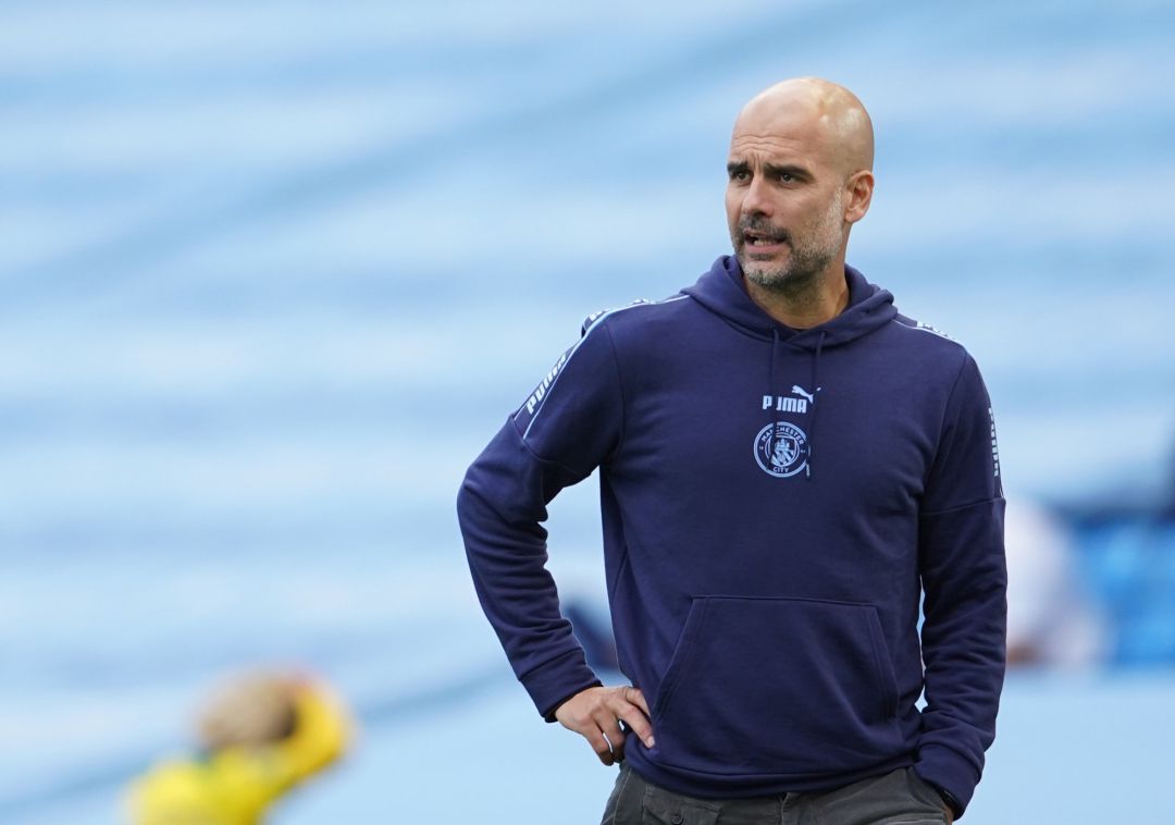 Guardiola, durante el partido contra el Norwich City. Guardiola, durante el partido contra el Norwich City.