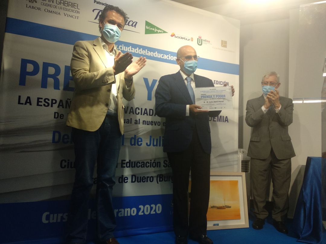 Luis Abril aboga por regenerar las relaciones entre los medios y el poder para fortalecer la democracia Luis Abril aboga por regenerar las relaciones entre los medios y el poder para fortalecer la democracia