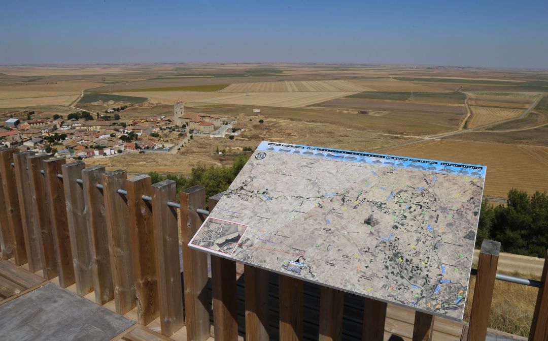 Mirador 'Estrella de Campos' en Torremormojón Mirador 'Estrella de Campos' en Torremormojón