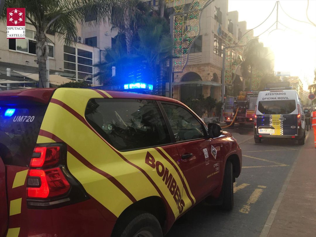 Imagen del incendio de este viernes en un balneario de Oropesa Imagen del incendio de este viernes en un balneario de Oropesa