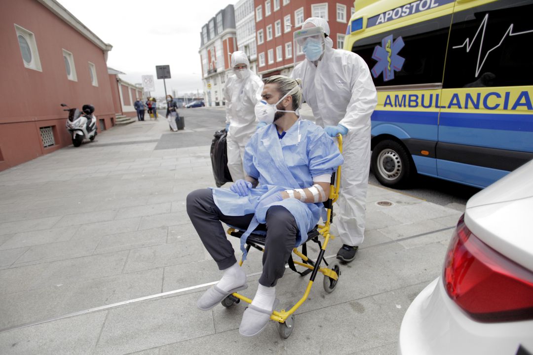 Chico Flores tras recibir el alta en el hospital Chico Flores tras recibir el alta en el hospital