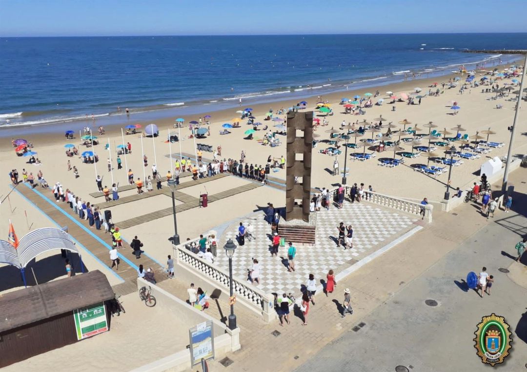 Una playa de Chipiona en una imagen de archivo Una playa de Chipiona en una imagen de archivo