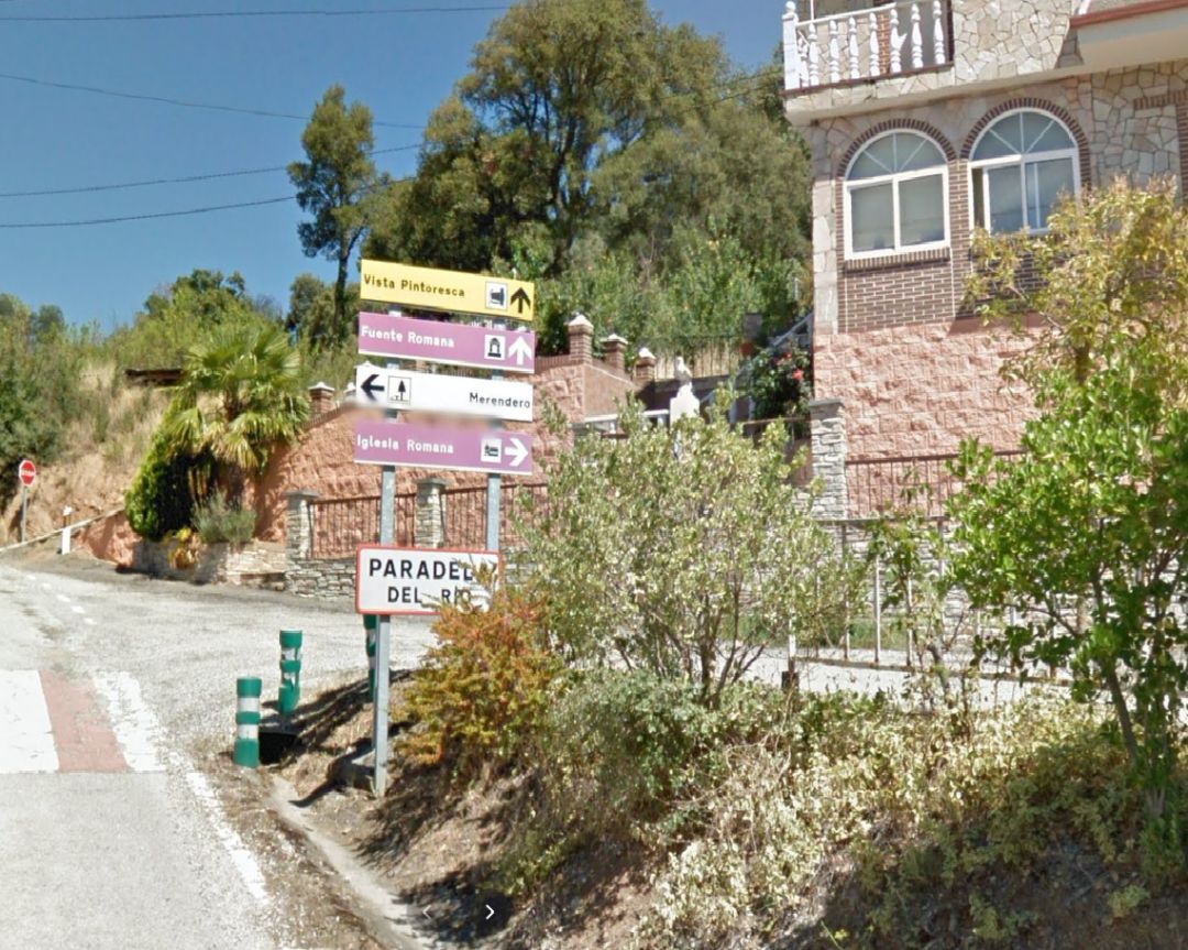 Entrada a Paradela del Río. Entrada a Paradela del Río.