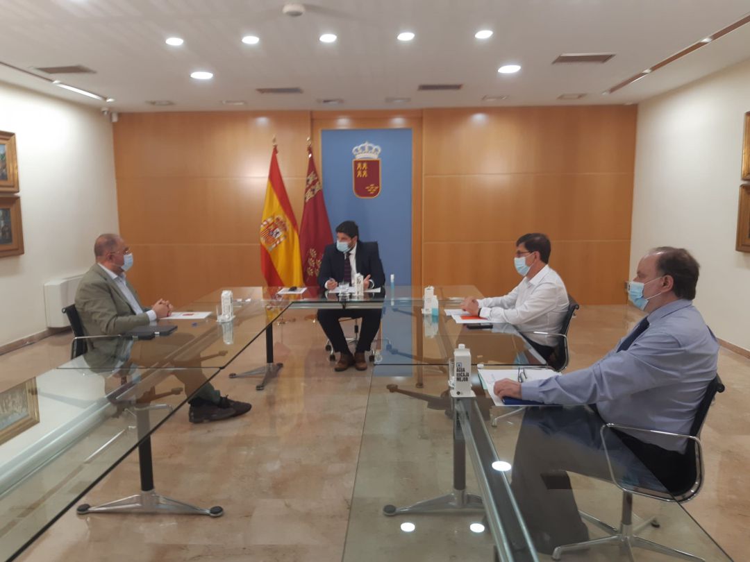 De izquierda a derecha; Cánovas, López Miras, Villegas y Vicente De izquierda a derecha; Cánovas, López Miras, Villegas y Vicente