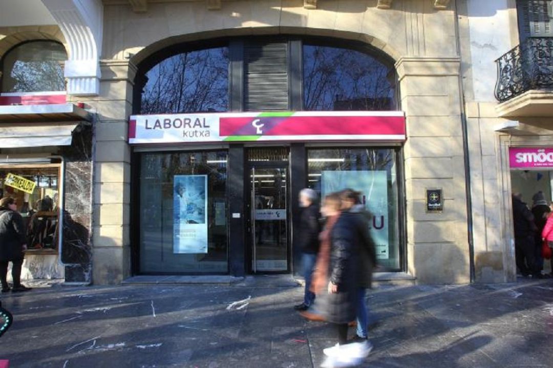 Sucursal de Laboral kutxa Sucursal de Laboral kutxa