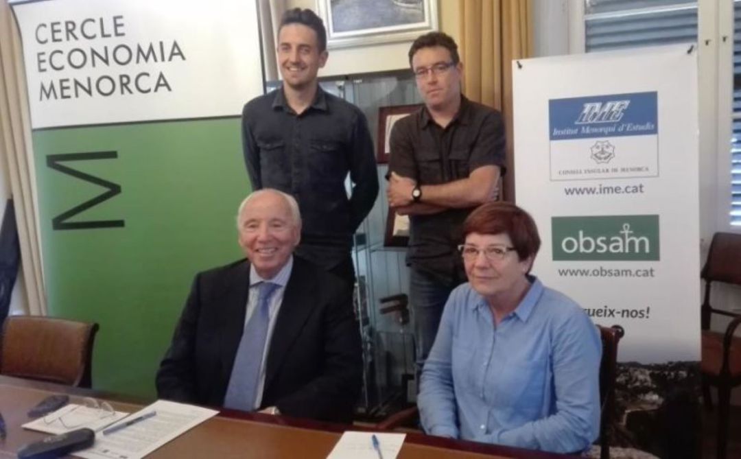 El Cercle d'Economia de Menorca diu com s'haurà d'actuar de cara al futur per modificar el model productiu. El Cercle d'Economia de Menorca diu com s'haurà d'actuar de cara al futur per modificar el model productiu.