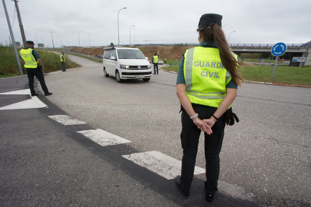 Punto de control de La Guardia Civil de Tráfico. Punto de control de La Guardia Civil de Tráfico.