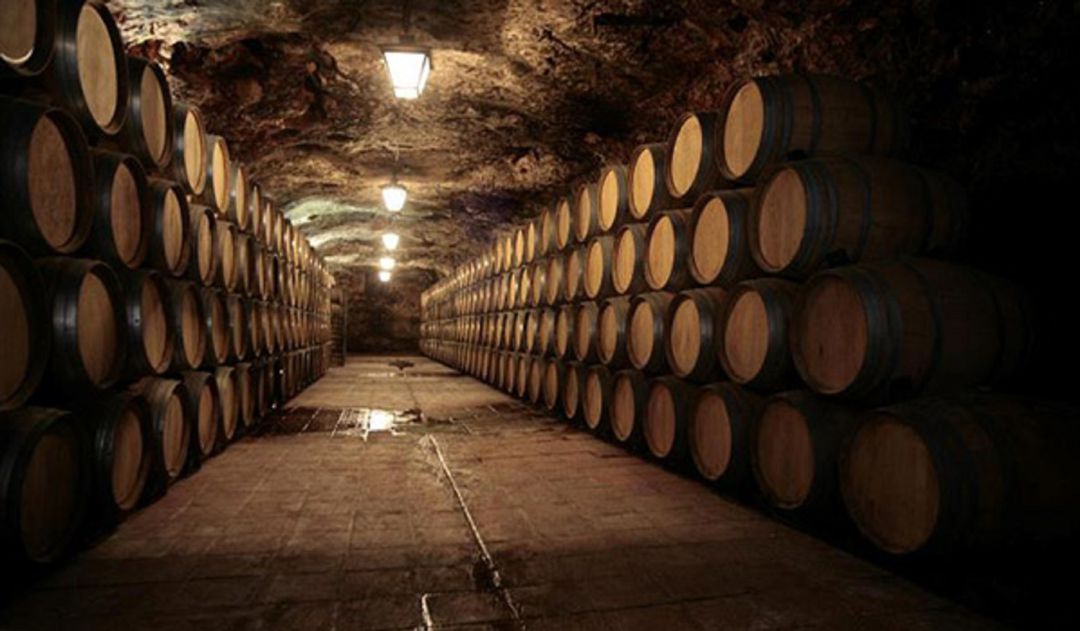 Cueva de una bodega Cueva de una bodega