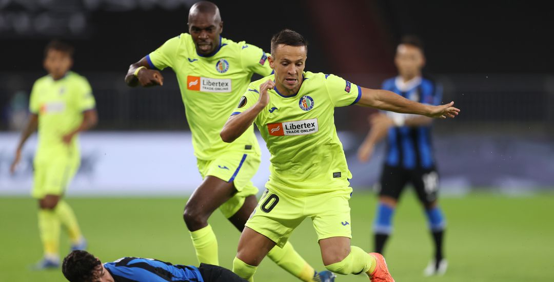 Maksimovic trata de marcharse de un contrario Maksimovic trata de marcharse de un contrario