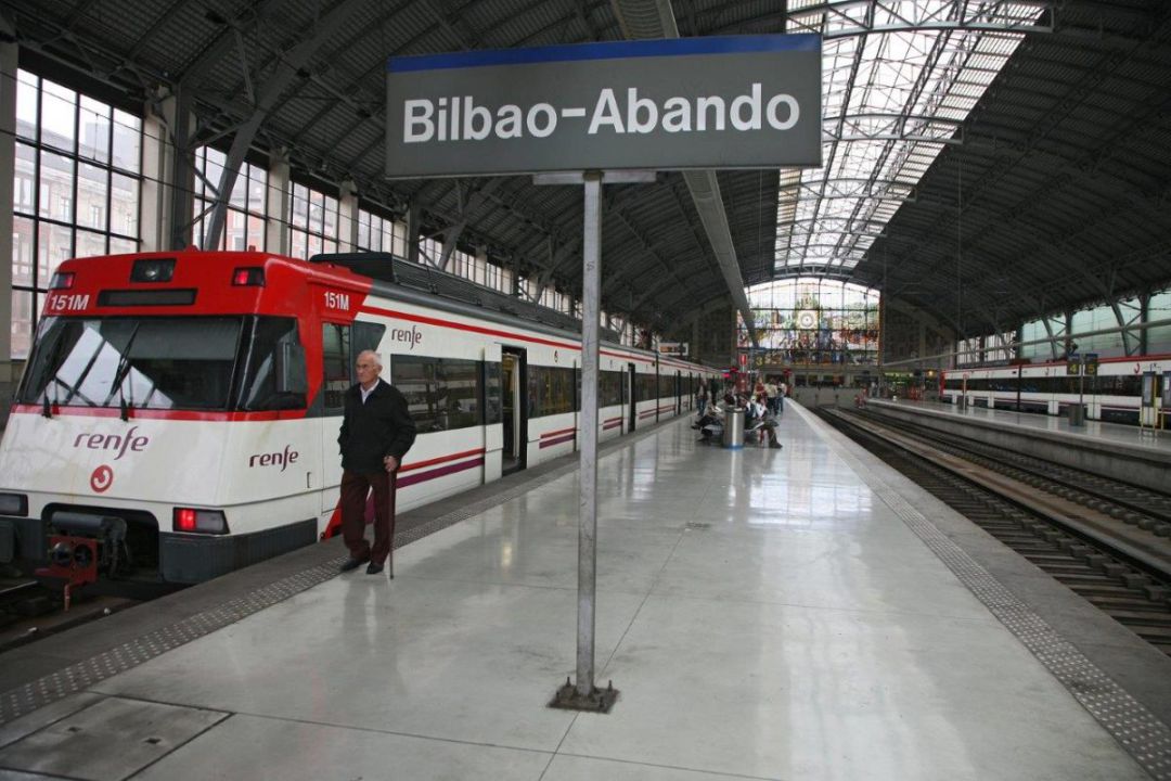 Imagen de la estación de Cercanías de Bilbao-Abando Imagen de la estación de Cercanías de Bilbao-Abando
