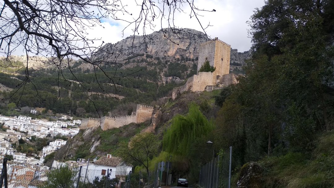 El ladrón aprovechaba cualquir descuido en casas o coches para robar El ladrón aprovechaba cualquir descuido en casas o coches para robar