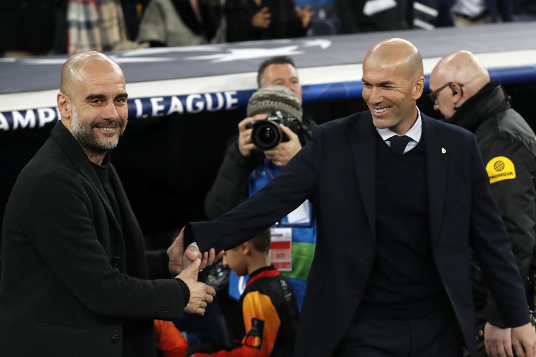 Guardiola y Zidane se saludan al inicio del Real Madrid-Manchester City de febrero en el Bernabéu Guardiola y Zidane se saludan al inicio del Real Madrid-Manchester City de febrero en el Bernabéu