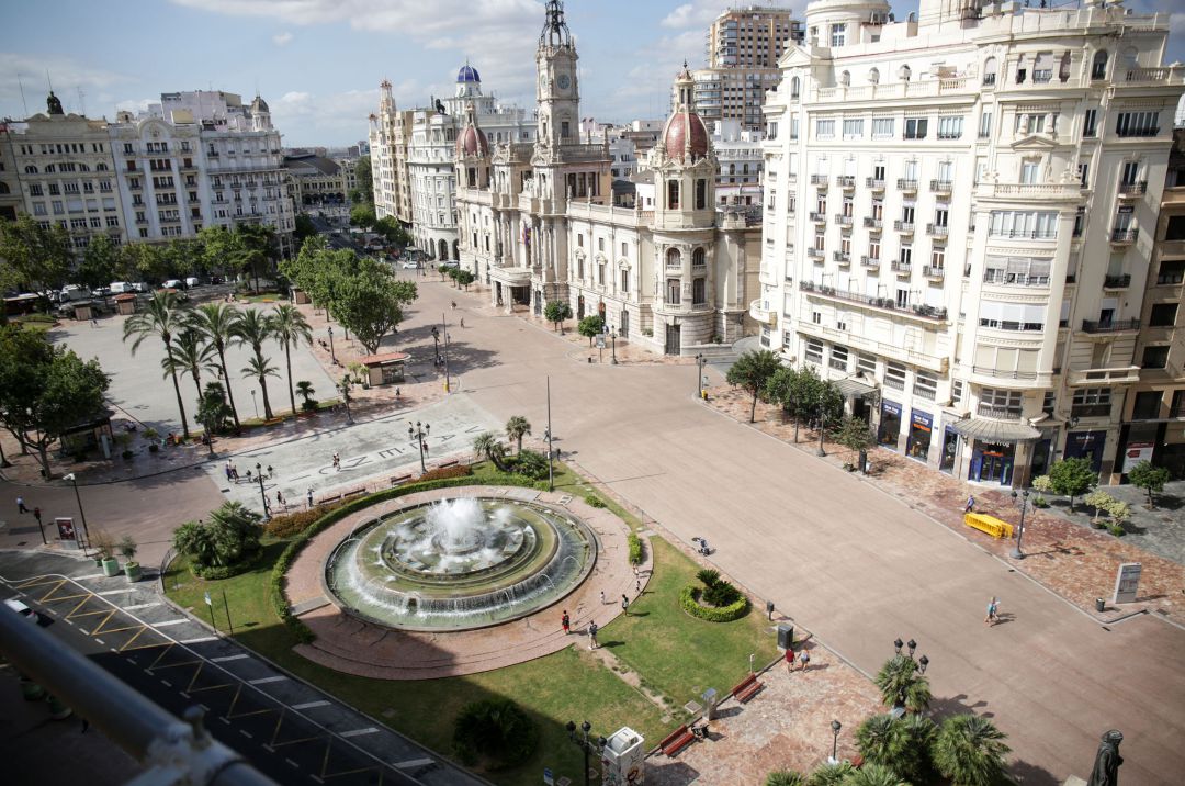 Plaza del Ayuntamiento de València, recién reformada Plaza del Ayuntamiento de València, recién reformada