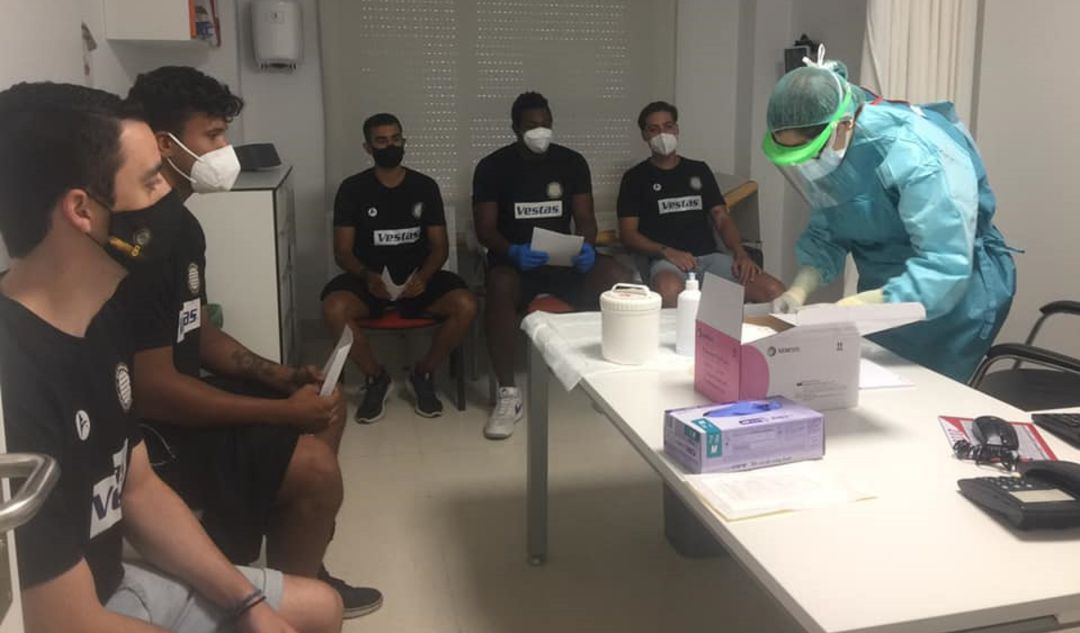 Pruebas realizadas a los componentes de la plantilla Pruebas realizadas a los componentes de la plantilla