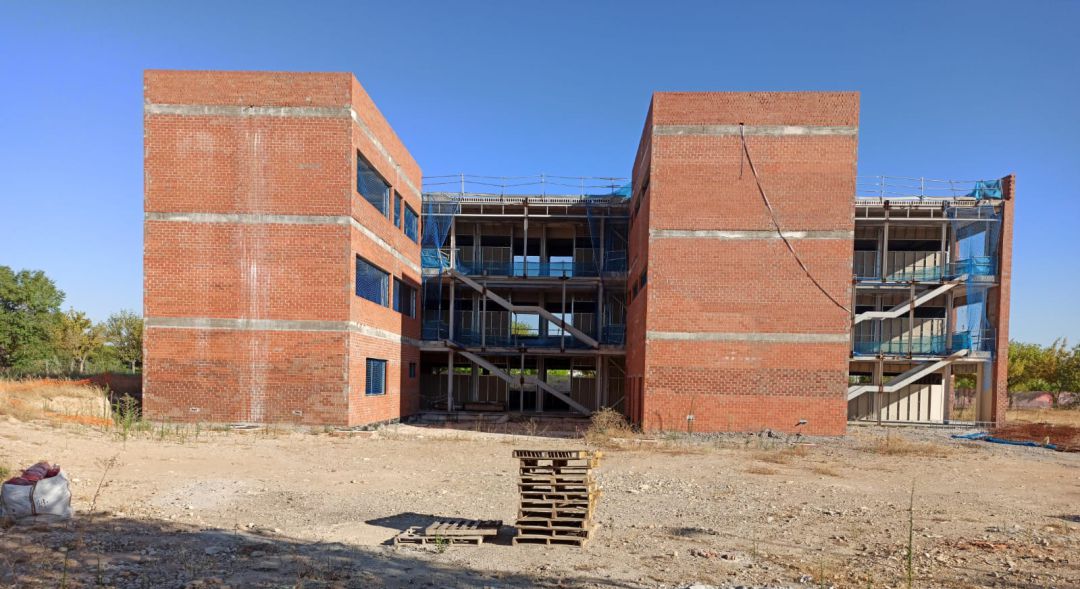 Estado actual de las obras del IES Francisca de Pedraza. Estado actual de las obras del IES Francisca de Pedraza.
