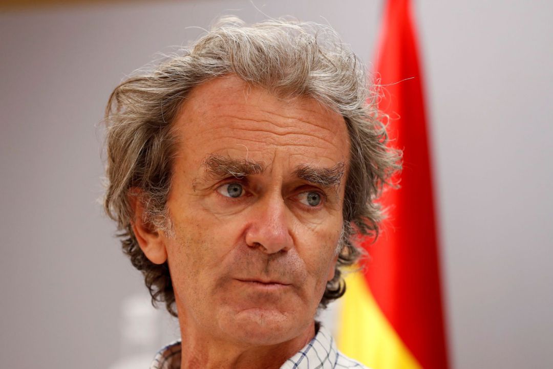 El director del Centro de Coordinación de Alertas y Emergencias Sanitarias (CCAES), Fernando Simón, en la rueda de prensa de este jueves. El director del Centro de Coordinación de Alertas y Emergencias Sanitarias (CCAES), Fernando Simón, en la rueda de prensa de este jueves.