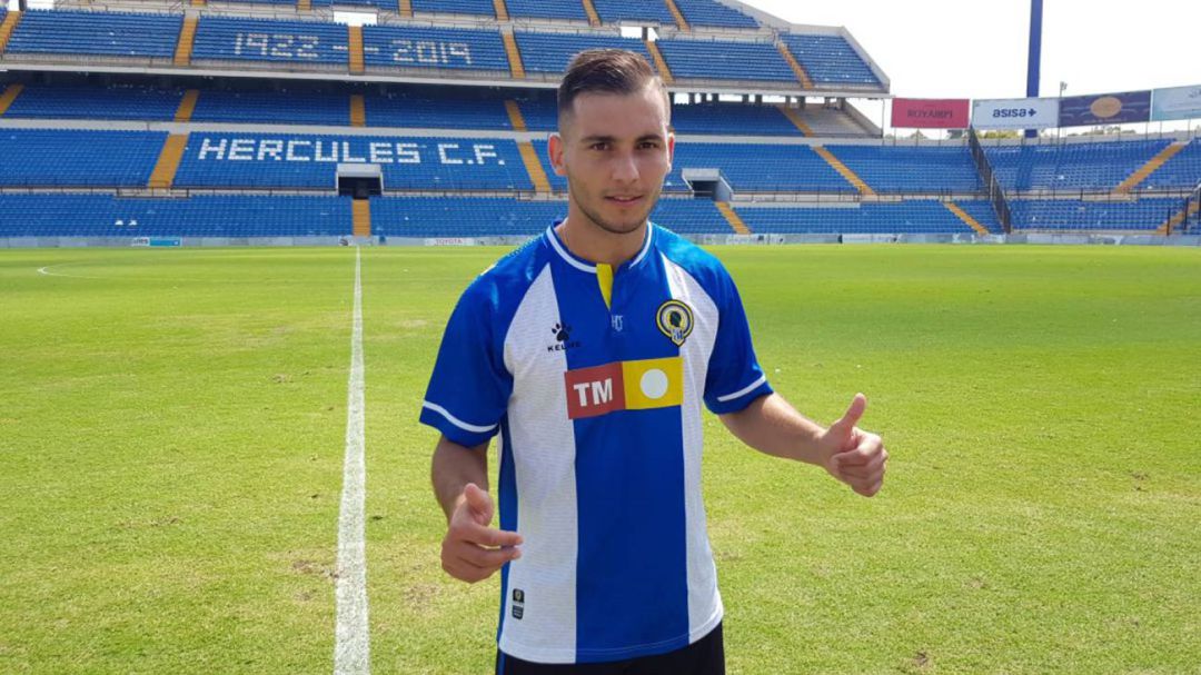 Borja Martínez en su presentación como jugador del Hércules Borja Martínez en su presentación como jugador del Hércules