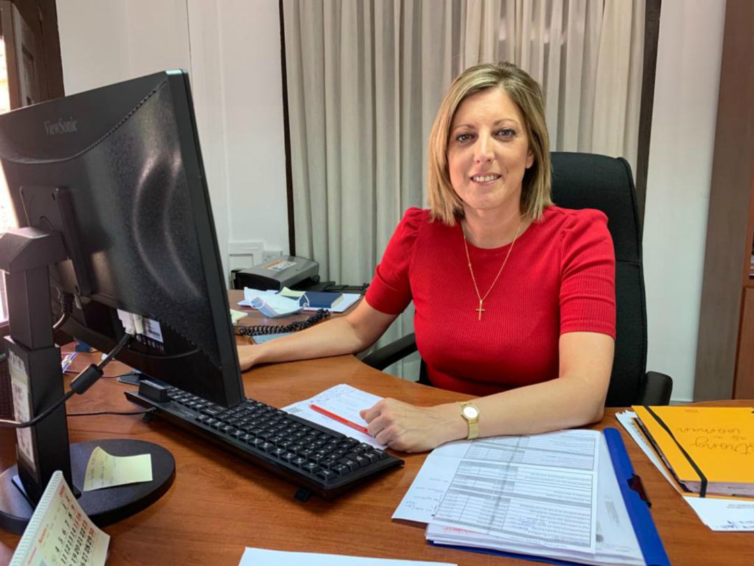 La concejal de Economía, Mari Carmen Martínez, en su despacho del Ayuntamiento de Ronda La concejal de Economía, Mari Carmen Martínez, en su despacho del Ayuntamiento de Ronda