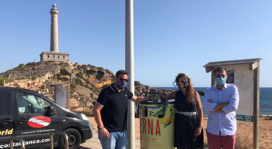 Una de las compactadoras ubicadas en Cabo de Palos Una de las compactadoras ubicadas en Cabo de Palos