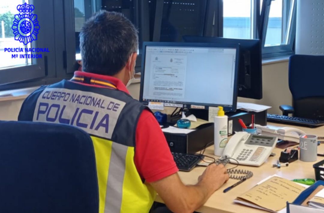 Cuerpo Nacional de Policía Cuerpo Nacional de Policía