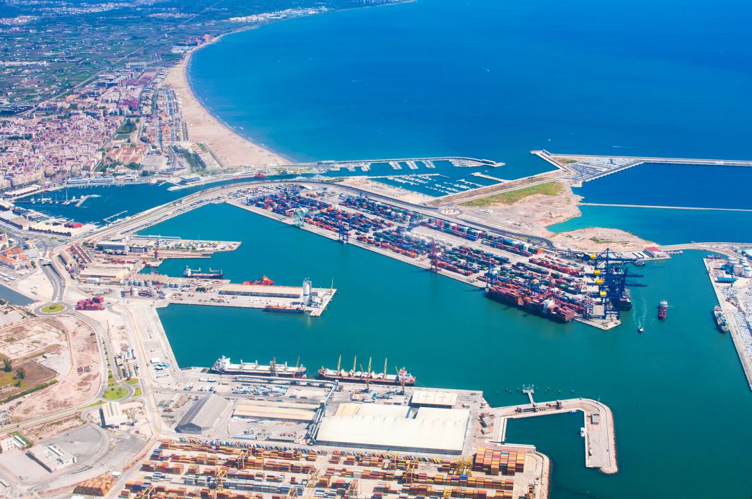 La ampliación sur del puerto de València está construido sobre las playas de Natzaret y La Punta La ampliación sur del puerto de València está construido sobre las playas de Natzaret y La Punta