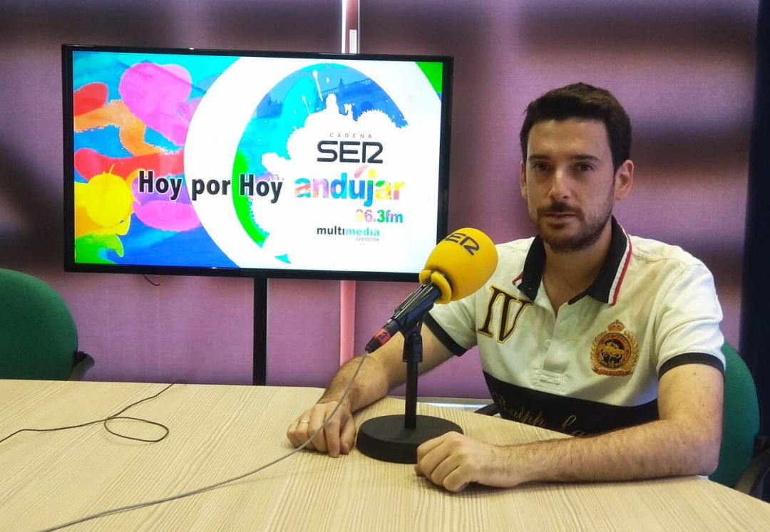 Carlos Mármol durante la emisión del programa "Hoy por hoy Andújar" Carlos Mármol durante la emisión del programa "Hoy por hoy Andújar"