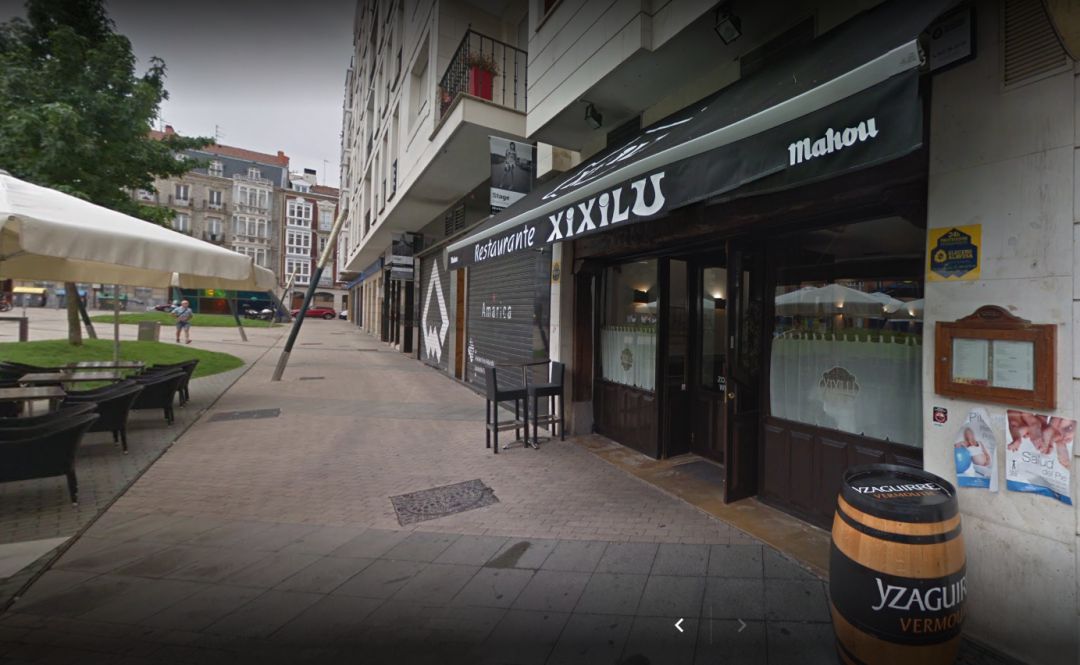 Entrada del restaurante Xixilu de Vitoria Entrada del restaurante Xixilu de Vitoria