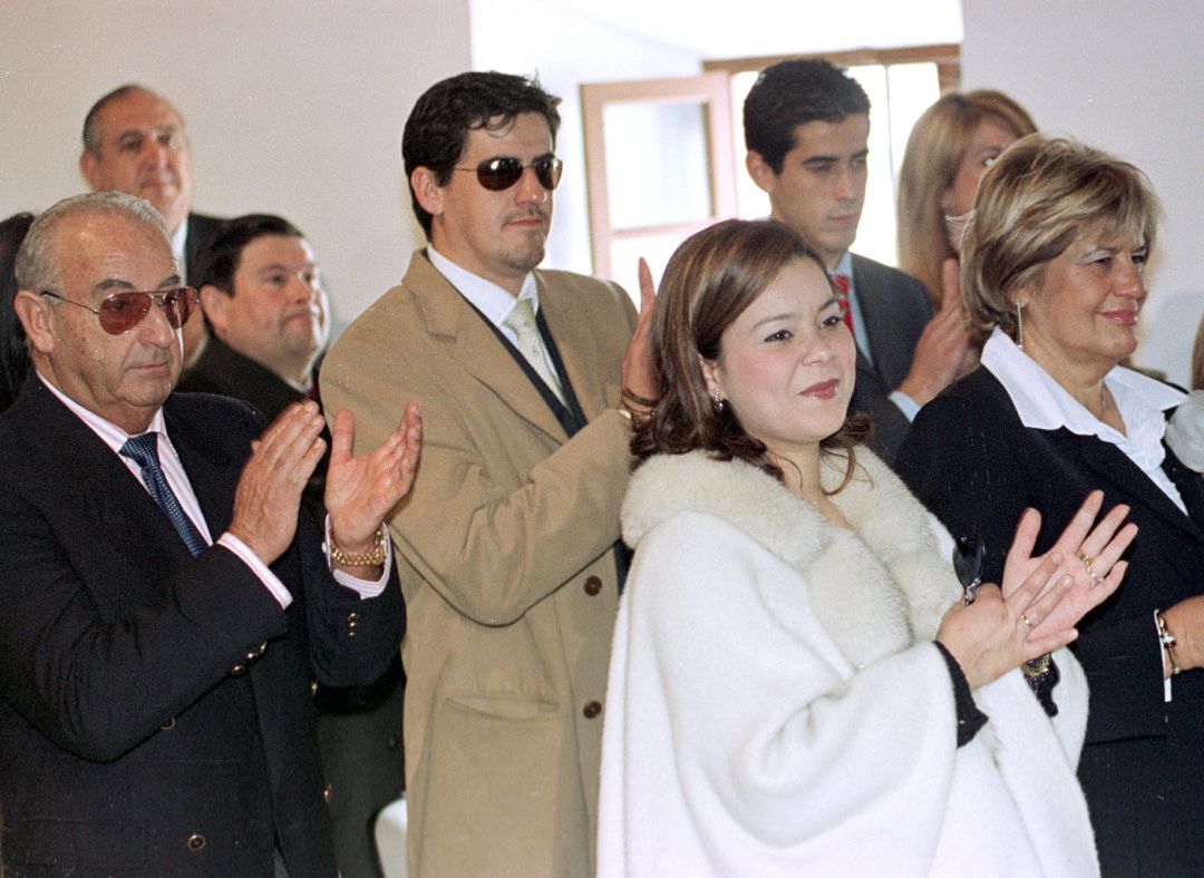 Humberto Janerio (a la izquierda), junto a sus hijos y María José Campanario, mujer de su hijo Jesulín, en una imagen de 2003 Humberto Janerio (a la izquierda), junto a sus hijos y María José Campanario, mujer de su hijo Jesulín, en una imagen de 2003