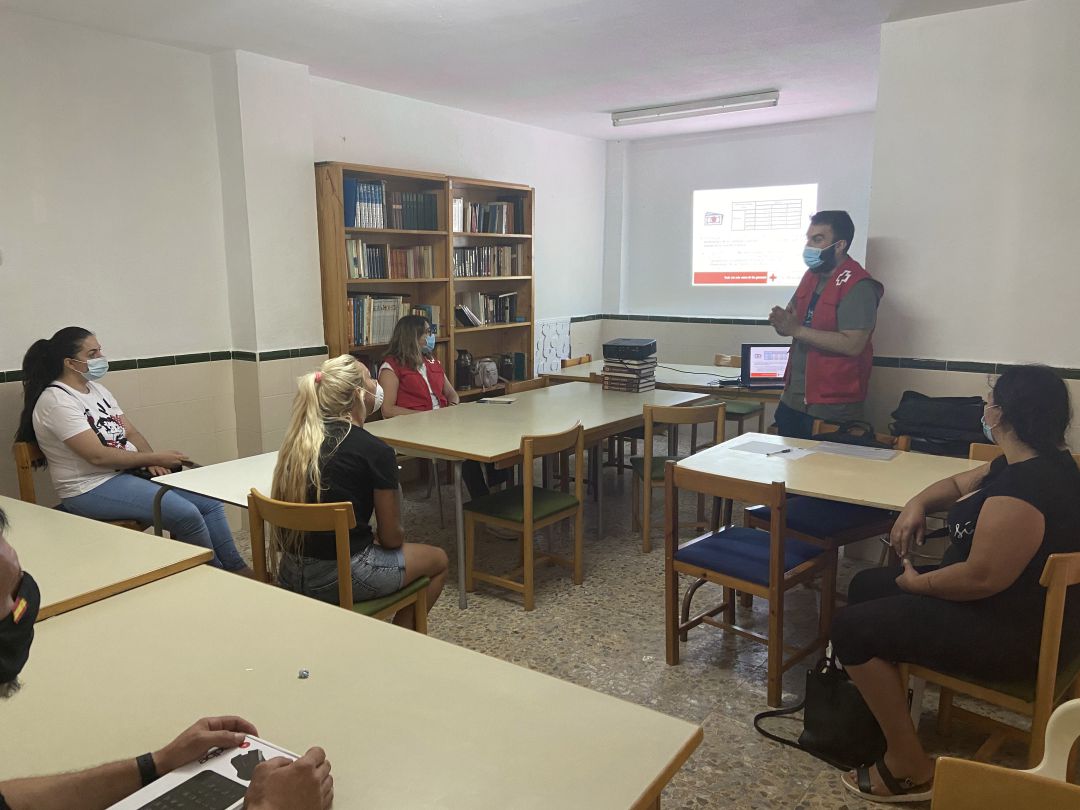 Cruz Roja trabaja para combatir el desempleo
Cruz Roja trabaja para combatir el desempleo