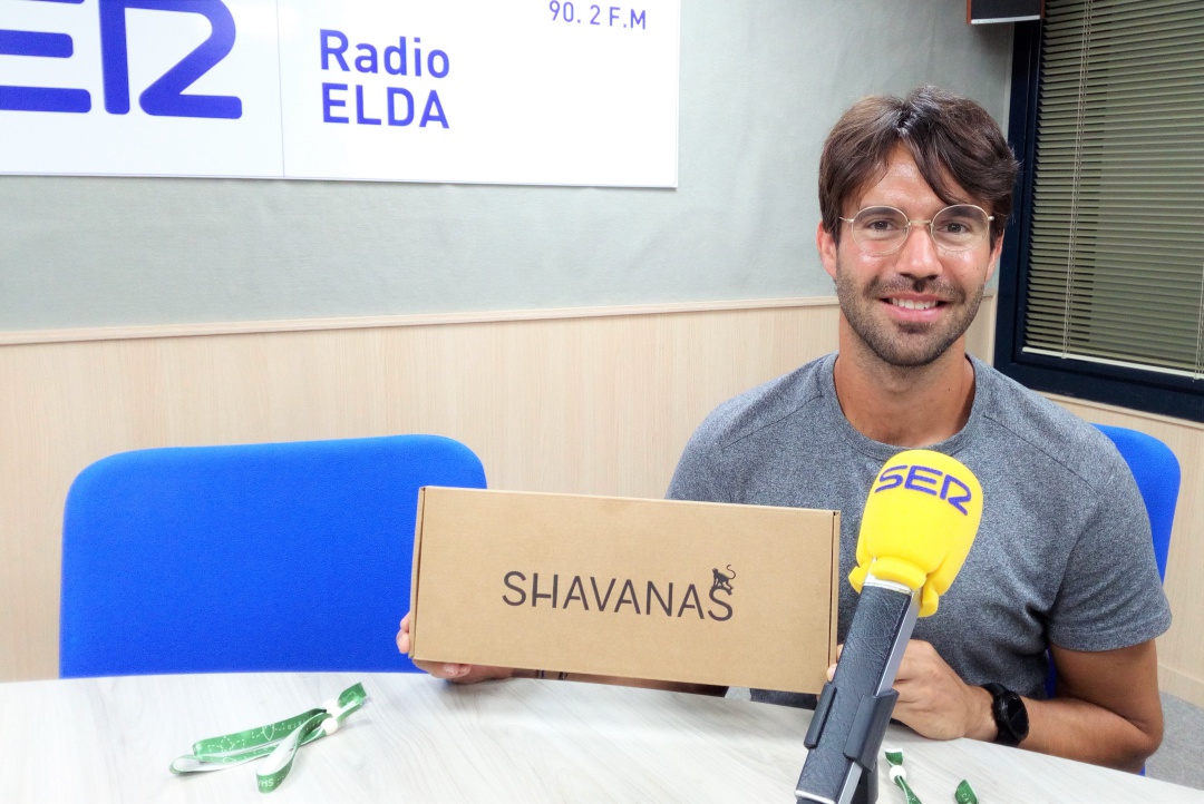 Salva Moll en el estudio de Radio Elda SER Salva Moll en el estudio de Radio Elda SER