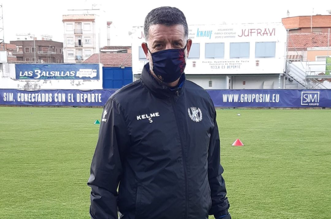 Sandroni, entrenador del Yeclano Sandroni, entrenador del Yeclano
