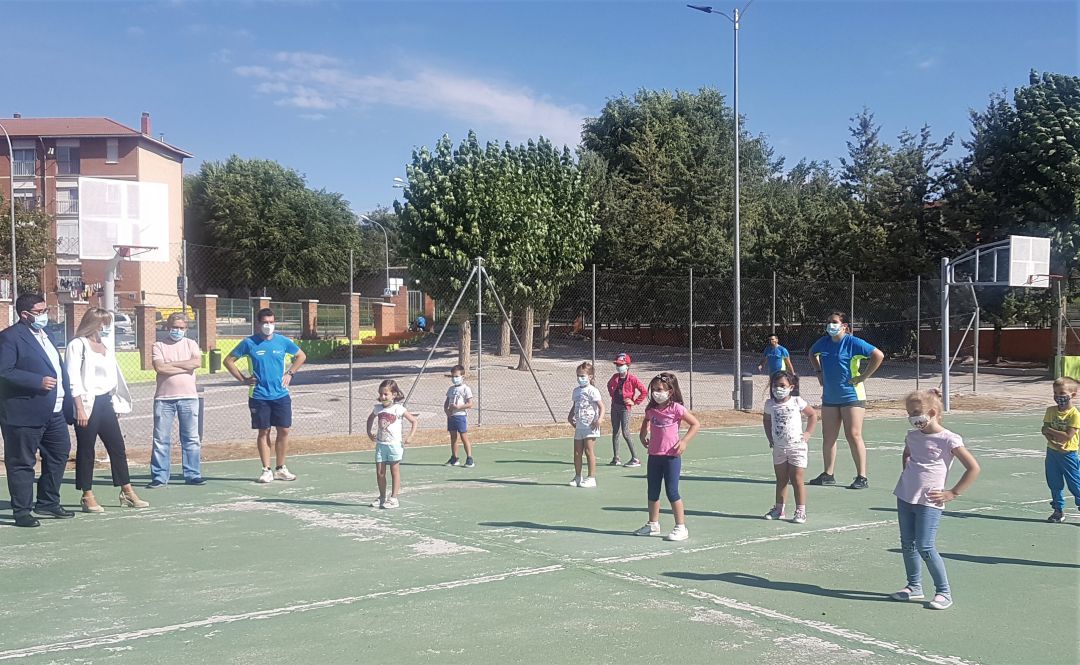 Unos 700 niños participan en los campamentos de verano Unos 700 niños participan en los campamentos de verano