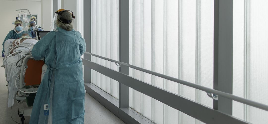 Unidad de Cuidados Intensivos del Hospital Infanta Sofía Unidad de Cuidados Intensivos del Hospital Infanta Sofía