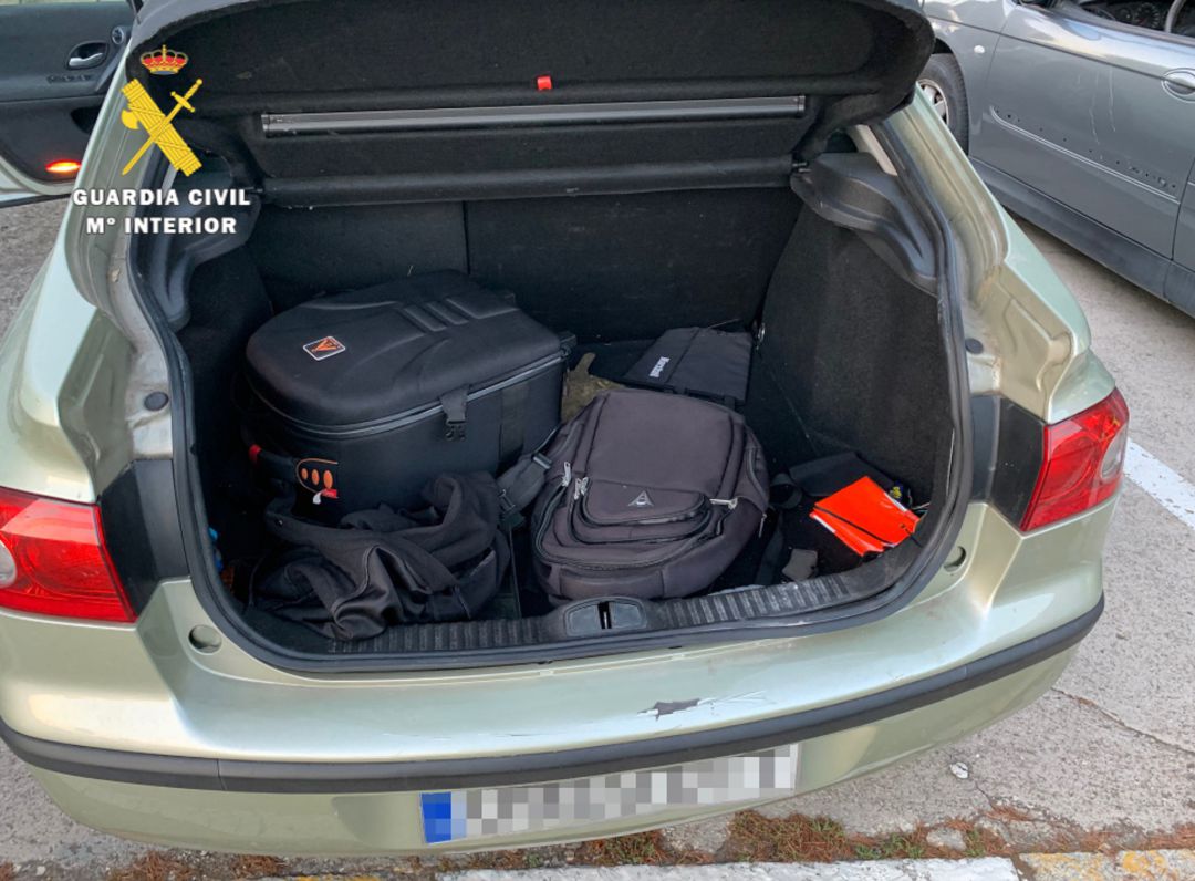 Equipos sustraidos a periodistas que cubrían la Vuelta Ciclista a Burgos Equipos sustraidos a periodistas que cubrían la Vuelta Ciclista a Burgos