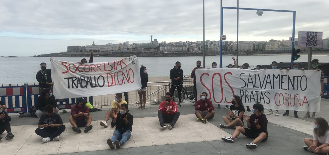 Socorristas de A Coruña en huelga Socorristas de A Coruña en huelga