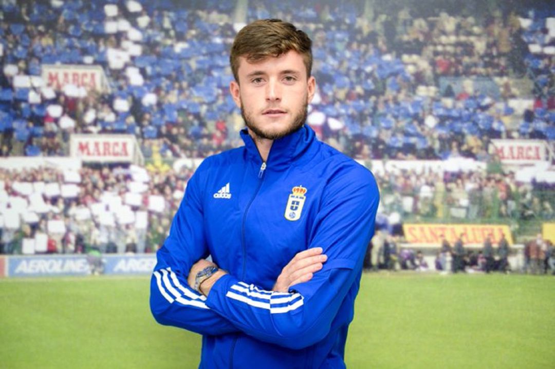 Joan Femenías, en su presentación como jugador del Real Oviedo Joan Femenías, en su presentación como jugador del Real Oviedo