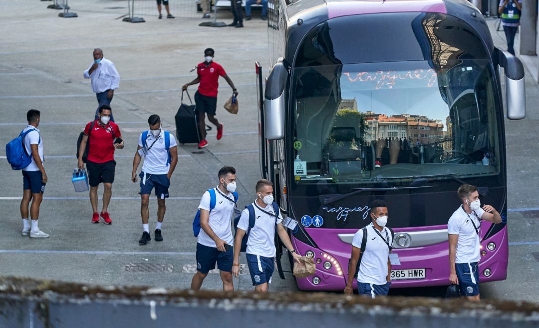 Los jugadores del Fuenlabrada, en su viaje a A Coruña. Los jugadores del Fuenlabrada, en su viaje a A Coruña.