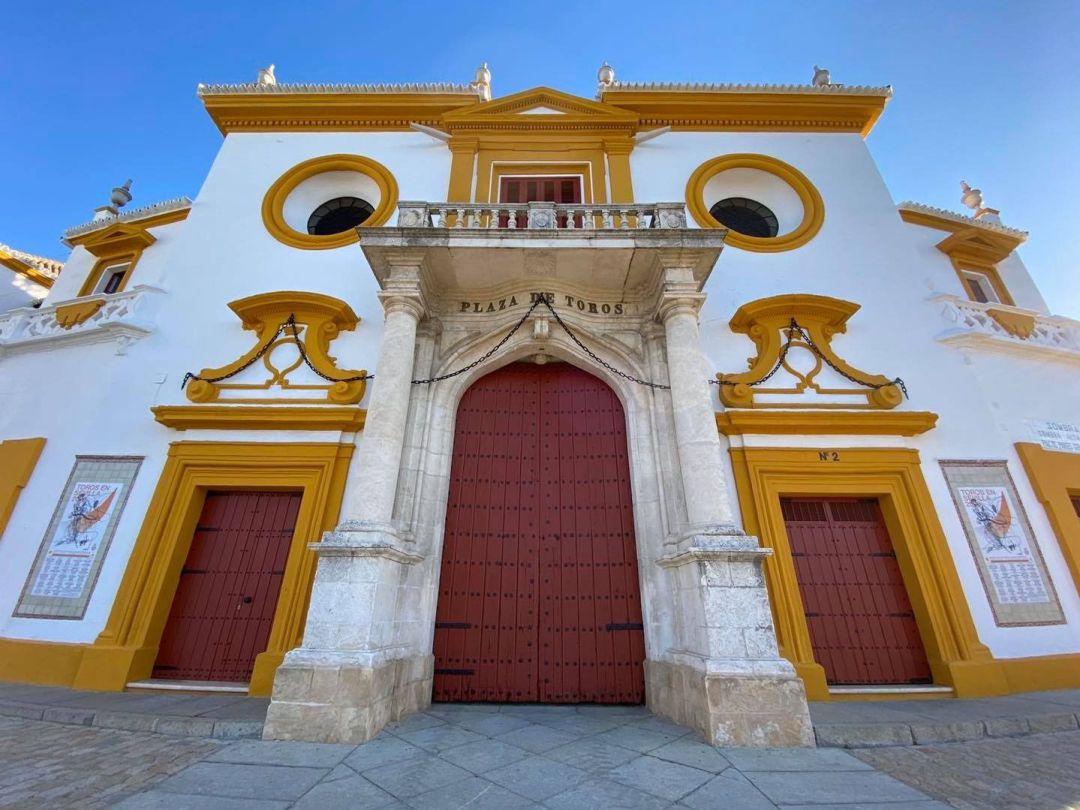 Plaza de Toros de la Real Maestranza de Sevilla Plaza de Toros de la Real Maestranza de Sevilla
