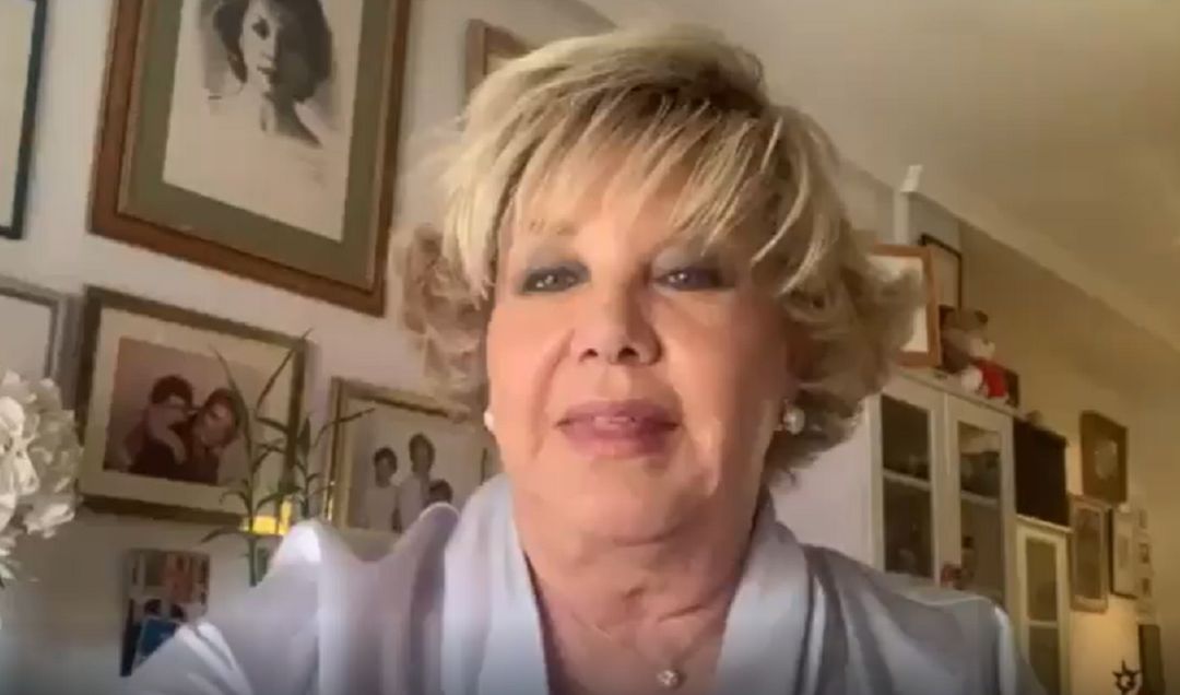 Karina llama a la sociedad a llevar la mascarilla. Karina llama a la sociedad a llevar la mascarilla.