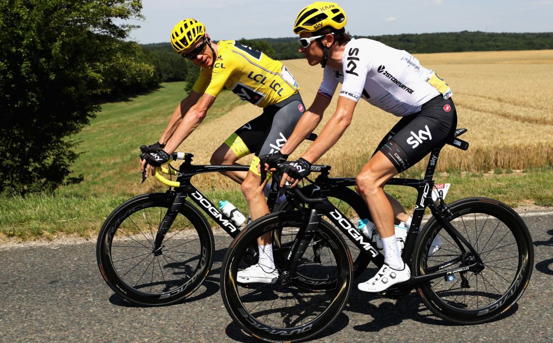 Froome y Thomas, cuando el Ineos se llamaba Sky durante un Tour de Francia. Froome y Thomas, cuando el Ineos se llamaba Sky durante un Tour de Francia.